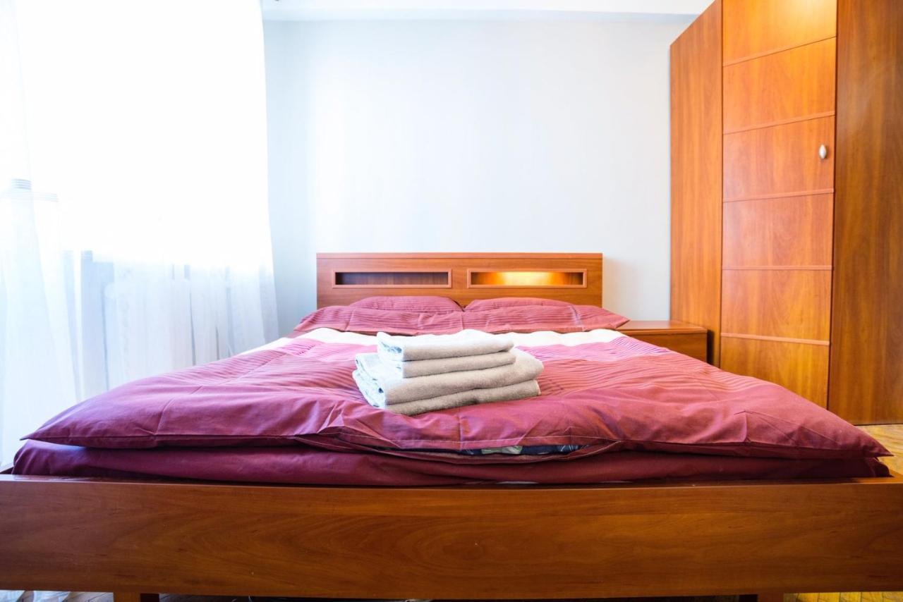 Apartment Near Metro Pecherskaya Κίεβο Εξωτερικό φωτογραφία