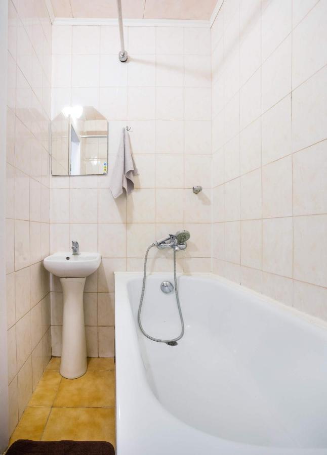 Apartment Near Metro Pecherskaya Κίεβο Εξωτερικό φωτογραφία