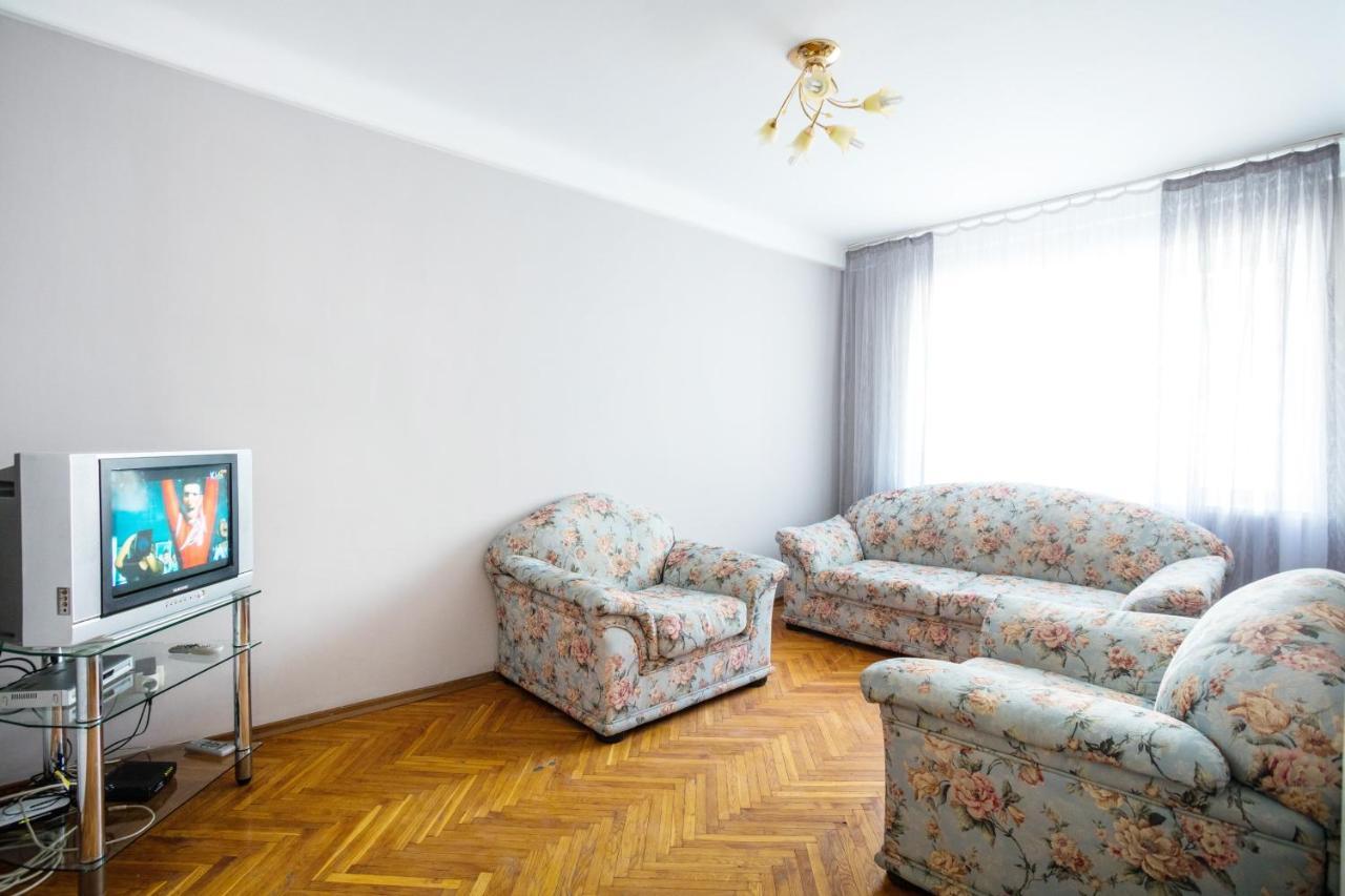 Apartment Near Metro Pecherskaya Κίεβο Εξωτερικό φωτογραφία