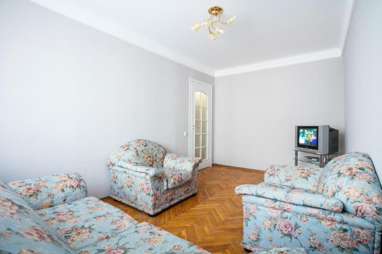 Apartment Near Metro Pecherskaya Κίεβο Εξωτερικό φωτογραφία